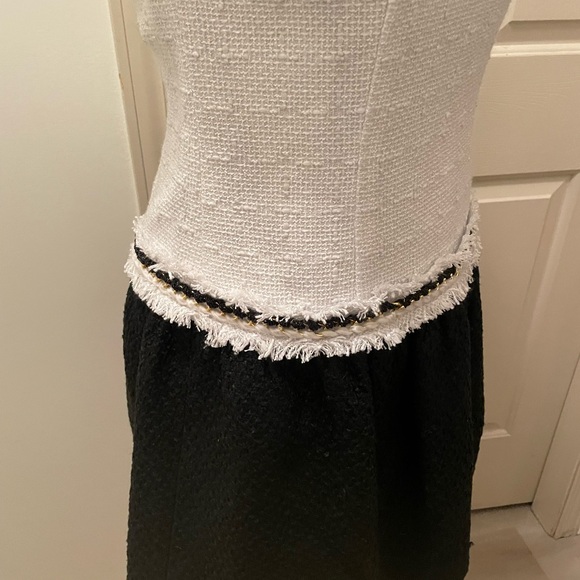 Beautiful drop waist sleeveless tweed mini dress - Picture 6 of 11